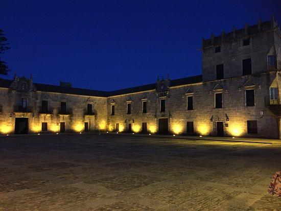 Plaza de Fefiñáns